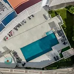 Spectacular 2 Bed Apartment, Huge Terrace And Sea View * Portimão