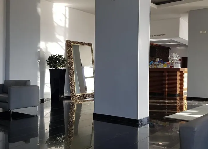 Spectacular 2 Bed Apartment, Huge Terrace And Sea View Apartment Portimao