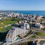 Spectacular 2 Bed Apartment, Huge Terrace And Sea View דירה *