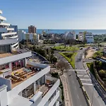 Spectacular 2 Bed Apartment, Huge Terrace And Sea View דירה