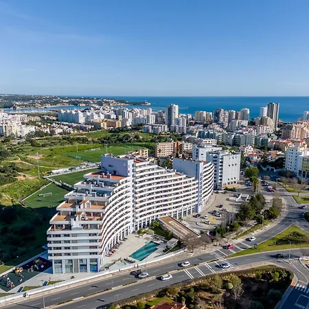Spectacular 2 Bed Apartment, Huge Terrace And Sea View Apartment *