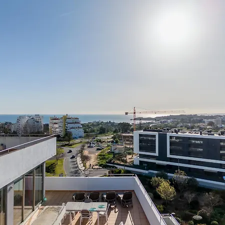 Spectacular 2 Bed Apartment, Huge Terrace And Sea View Portimão