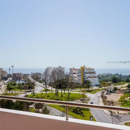 Spectacular 2 Bed Apartment, Huge Terrace And Sea View Portimao
