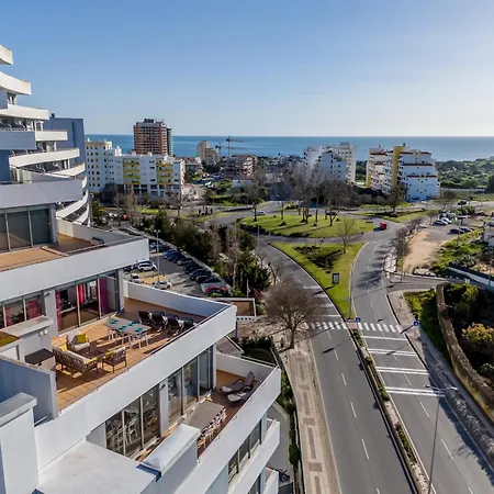 Spectacular 2 Bed Apartment, Huge Terrace And Sea View شقة