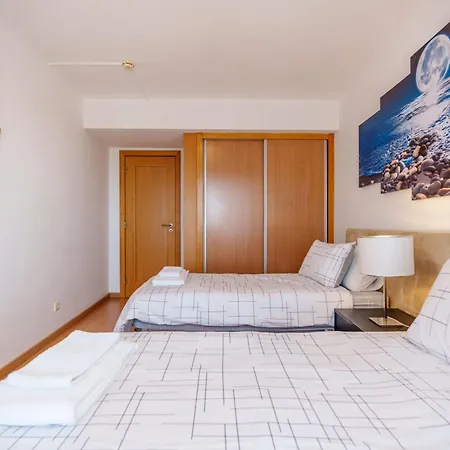 Apartment Spectacular 2 Bed Apartment, Huge Terrace And Sea View Portimao