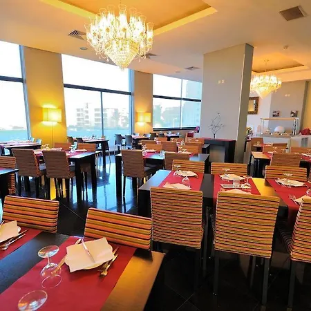 Spectacular 2 Bed Apartment, Huge Terrace And Sea View *