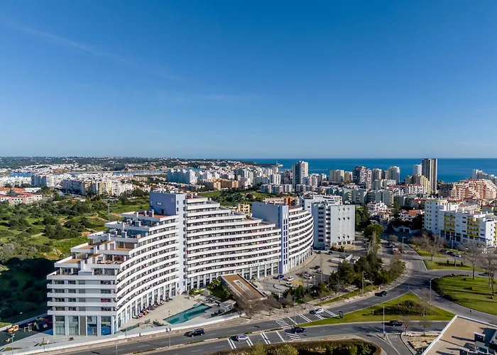 Spectacular 2 Bed Apartment, Huge Terrace And Sea View * Portimão