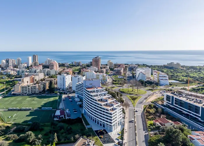 Spectacular 2 Bed Apartment, Huge Terrace And Sea View * Portimão