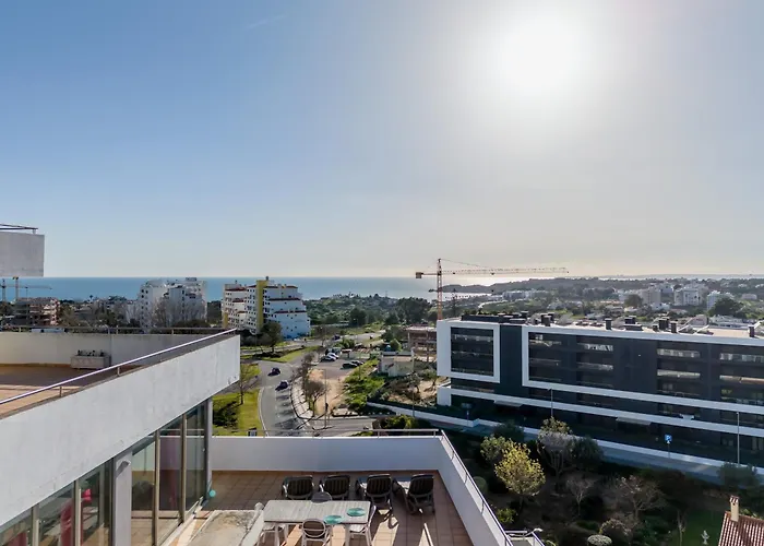 Spectacular 2 Bed Apartment, Huge Terrace And Sea View Portimão