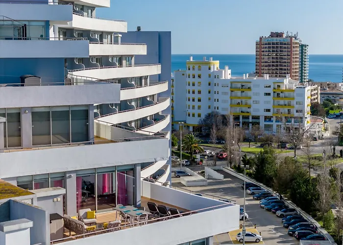 Spectacular 2 Bed Apartment, Huge Terrace And Sea View Appartement