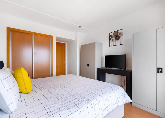 Appartement Spectacular 2 Bed Apartment, Huge Terrace And Sea View *