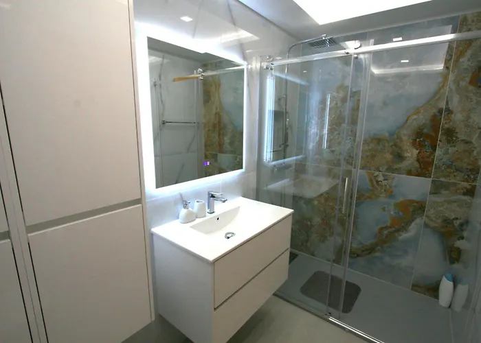 Appartement Spectacular 2 Bed Apartment, Huge Terrace And Sea View *