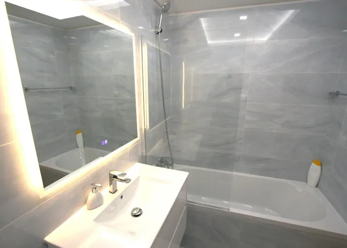 Appartement Spectacular 2 Bed Apartment, Huge Terrace And Sea View *