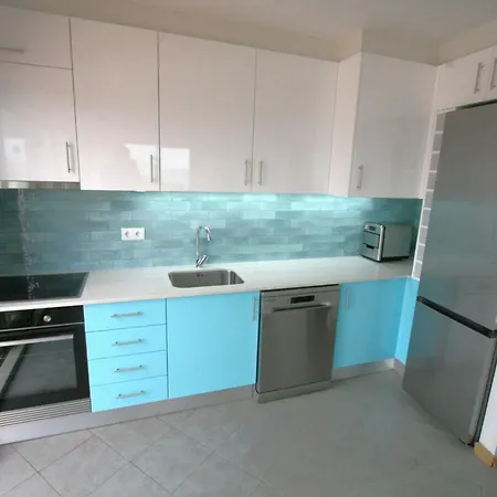 아파트 Spectacular 2 Bed Apartment, Huge Terrace And Sea View *